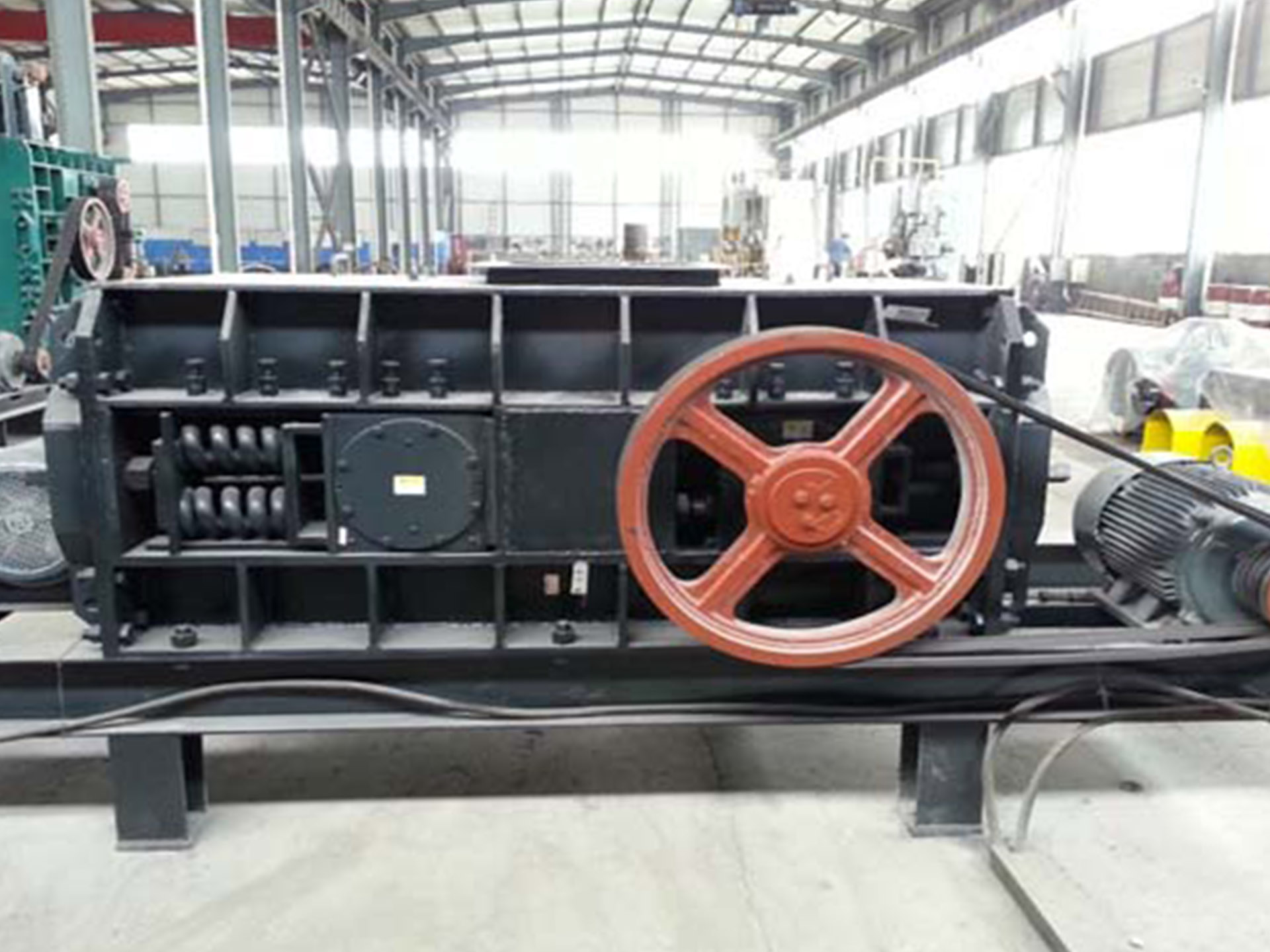 雙輥破碎機3.jpg